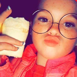 Meet your Posher, Kiley